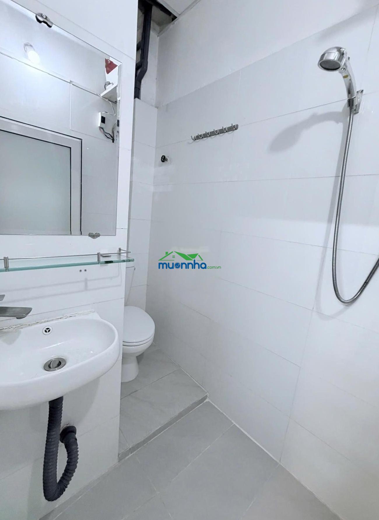 Bán nhà hoàng diệu quận 4 - 28m2 - 3 tầng đúc - chỉ 3 tỷ - nhà còn mới vào ở ngay - hẻm rộng 4m - 3