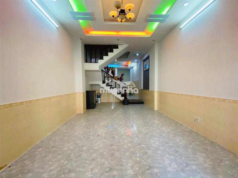 Cho thuê nhà đông hoà ngay sân vận động 4 phòng ngủ