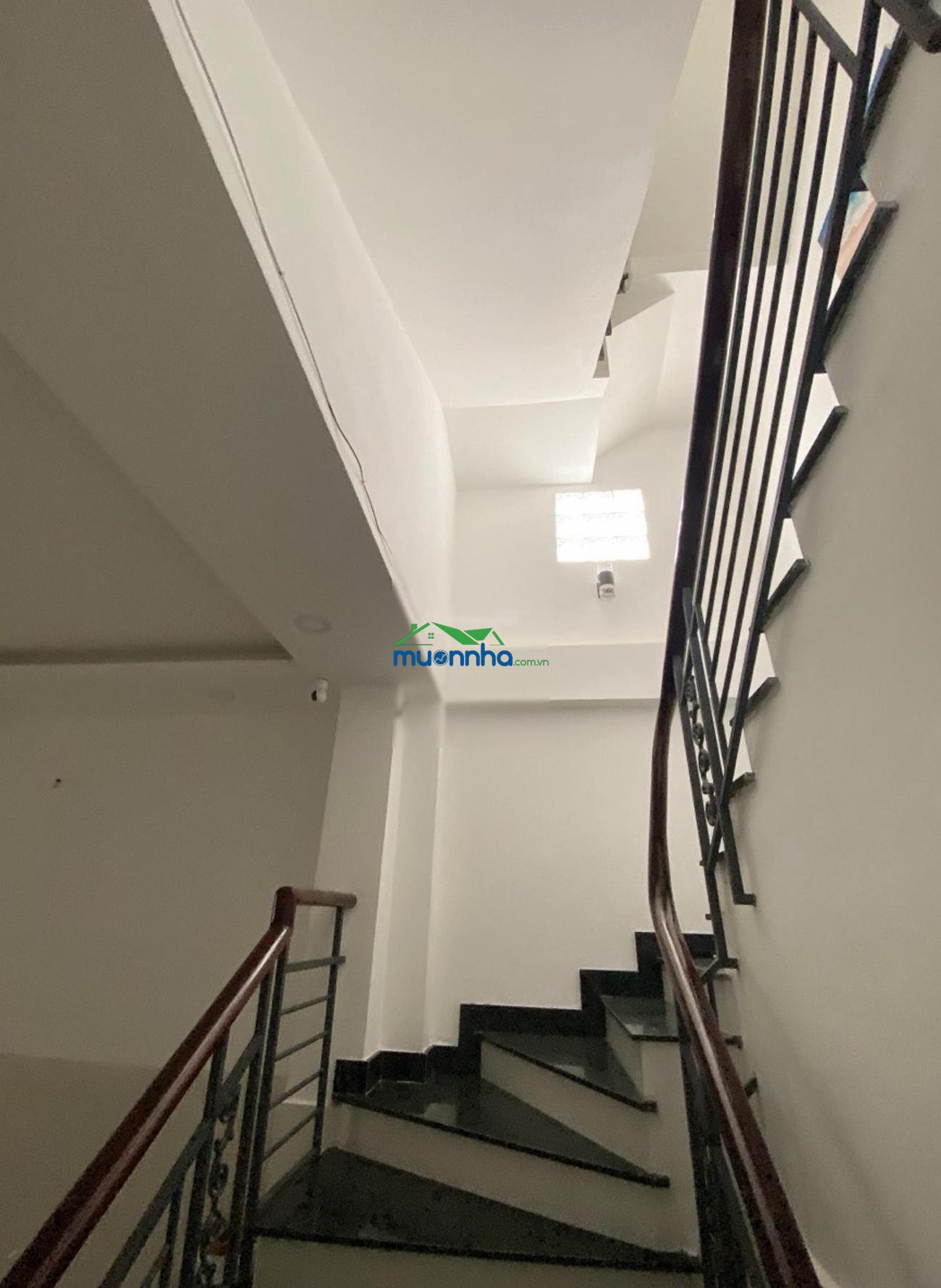 Nhà riêng & chdv 8 phòng doanh thu ~45 - 50 triệu/tháng 2 mặt hẻm view phú mỹ hưng chỉ 8,8 tỷ - Ảnh 2