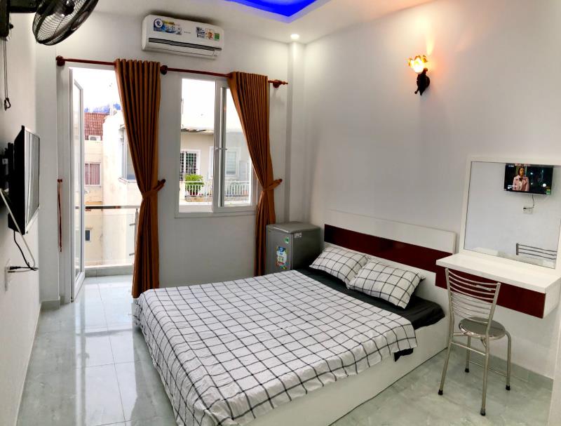 Phòng mới, full nội thất, an ninh. gần sân bay, cv gia định