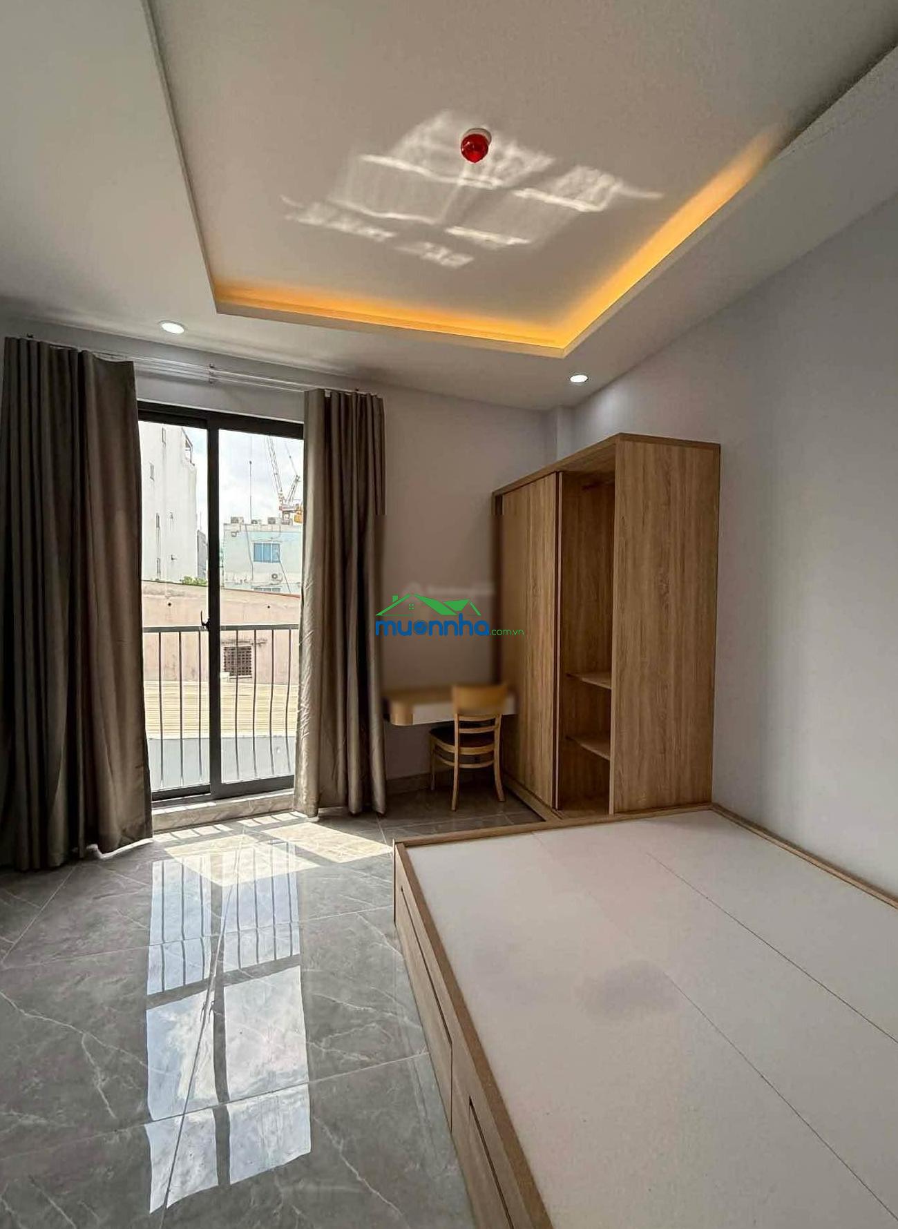 Quận phú nhuận - đường phan xích long - 60m2 - ngang 4,5m - 4 tầng - 5pn - nở hậu nhẹ - thang máy - 4