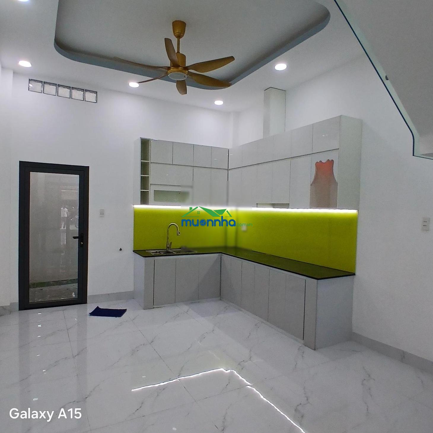 5 tỷ 990 thương lượng, nhà 2 tầng mới, diện tích : 4 x 18. - 3