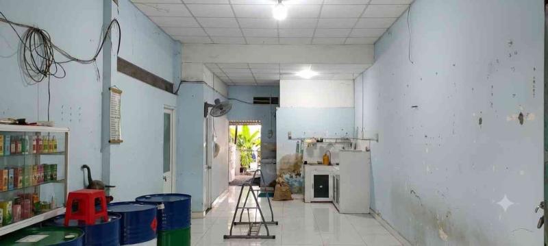 Bán gấp nhà 2 mặt tiền góc tân thới nhì 28 .hóc môn  204m² sổ nở hậu - giá 5.5 tỷ - 2