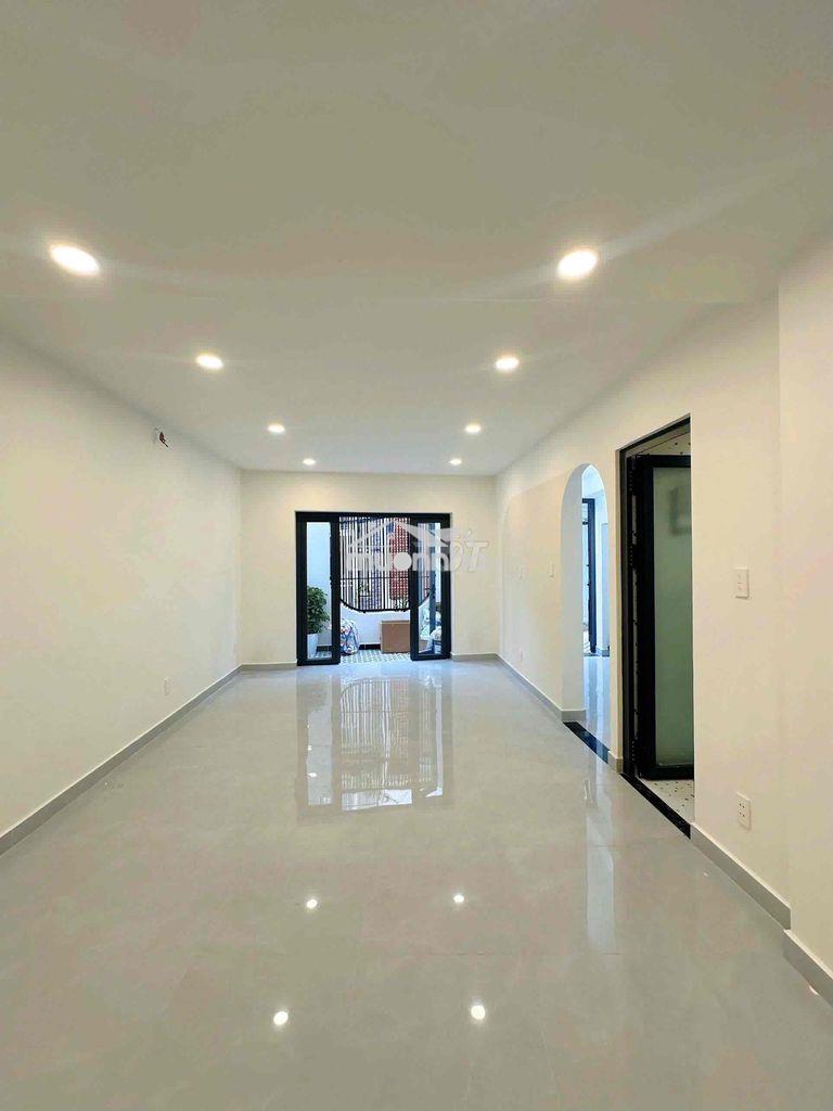 ❤️🔥Hiếm❤️🔥 giáp quận 1 - 68m2 - 6,24m x 12m - 4pn - nhà mới ở ngay - 7,4 t - 3