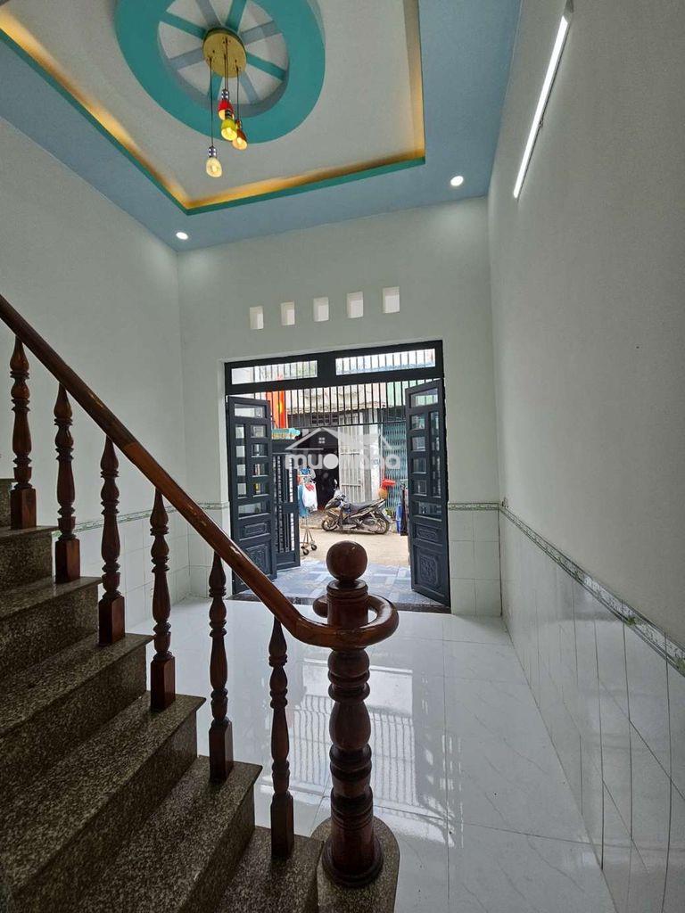 Nhà cấp 4 gác đúc bình chuẩn 34 giá 1 tỷ 050 triệu hướng đông nam. - 3