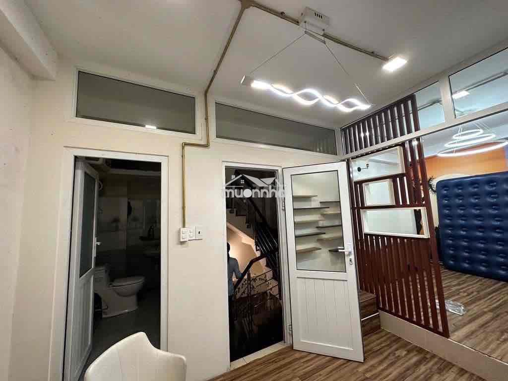 Cho thuê nhà ☘️đường 3 tháng 2 quận 10 , 4pn chỉ 15tr5 , - 2