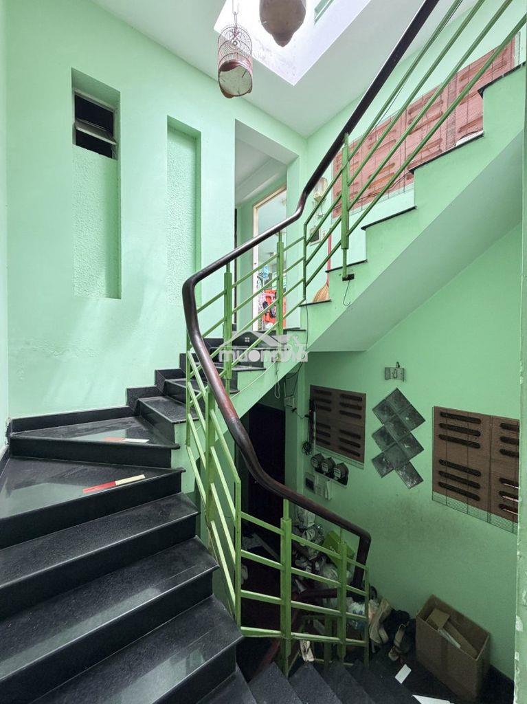 Bán nhà cao thắng- 5 tầng- 76m2- nở hậu 6m- ô tô đỗ cổng> - 3