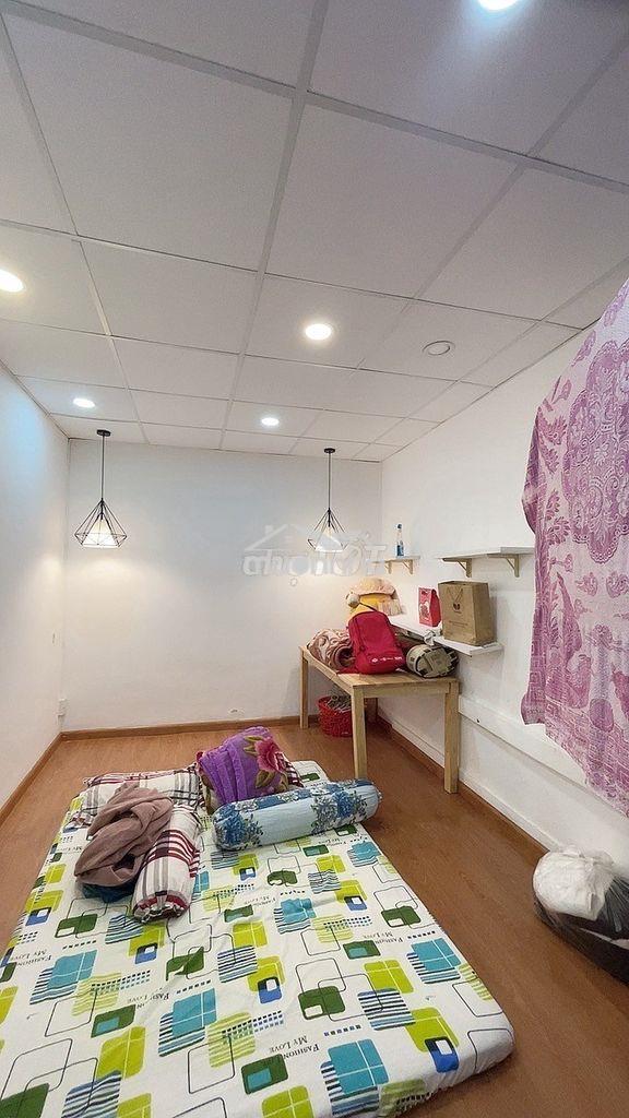 Quận 10, hoà hưng, sử dụng 53m2, giá 3,8 đ, phù hợp gia đình ở. - 2