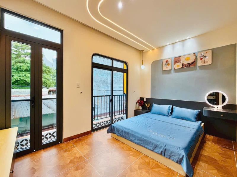 Bán nhà ngang 5.6m - siêu đẹp - 1 căn ra mặt tiền - full nội thất - 4