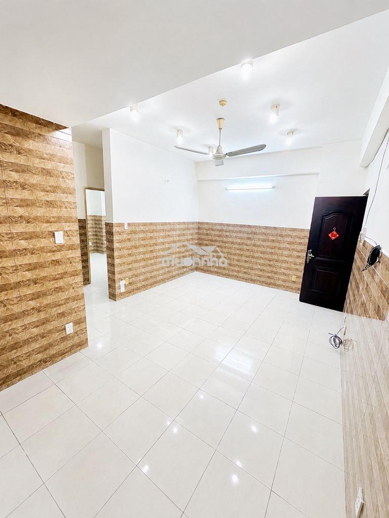 Thuê nhà nguyên căn cao ốc b q.10