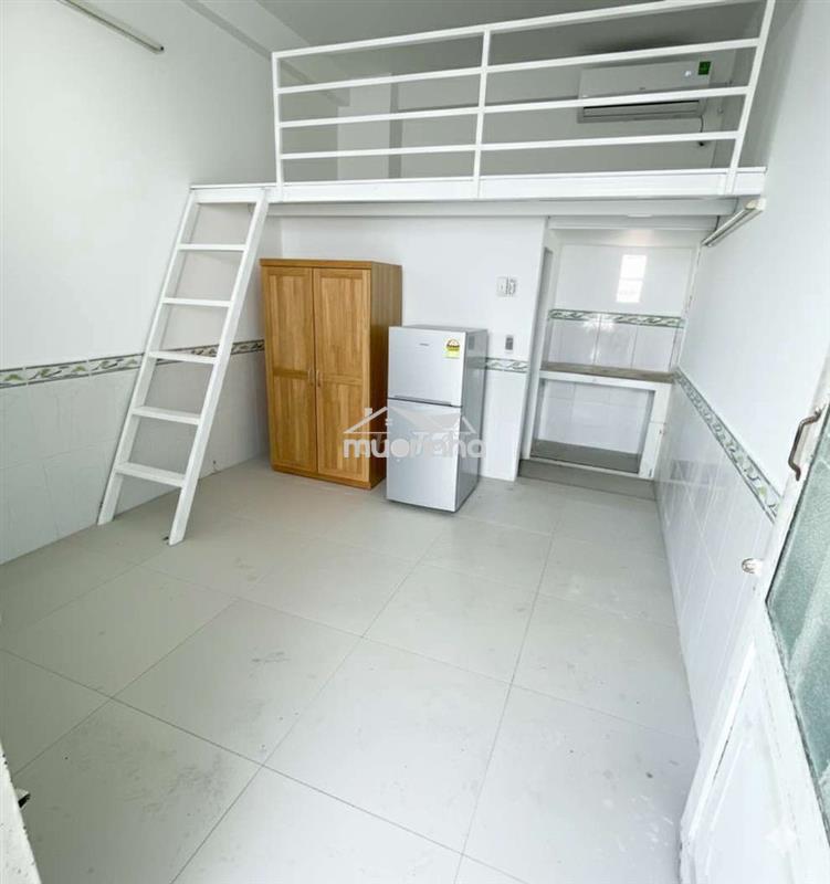 Cho thuê phòng thoáng mát rộng rãi có máy lạnh, gác, nhà xe rộng