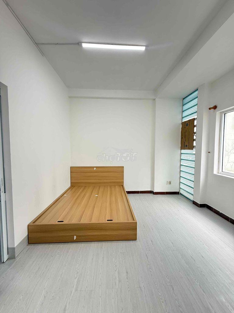 1 phòng ngủ 🍓( mới - ban công ) ngay sân bay  rộng 45m2, bếp rộng - 2