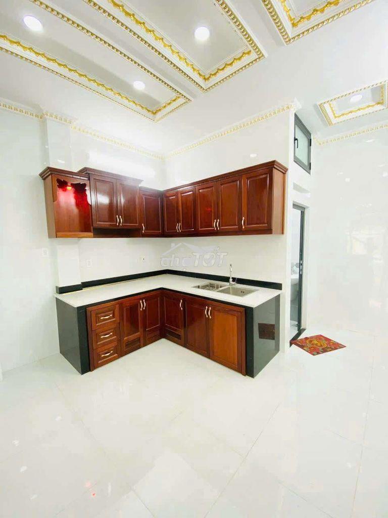Nhà hxh lưu hữu phước, 5 tầng 6 pn, dọn vào ở luôn shr giá chỉ 5t990.
