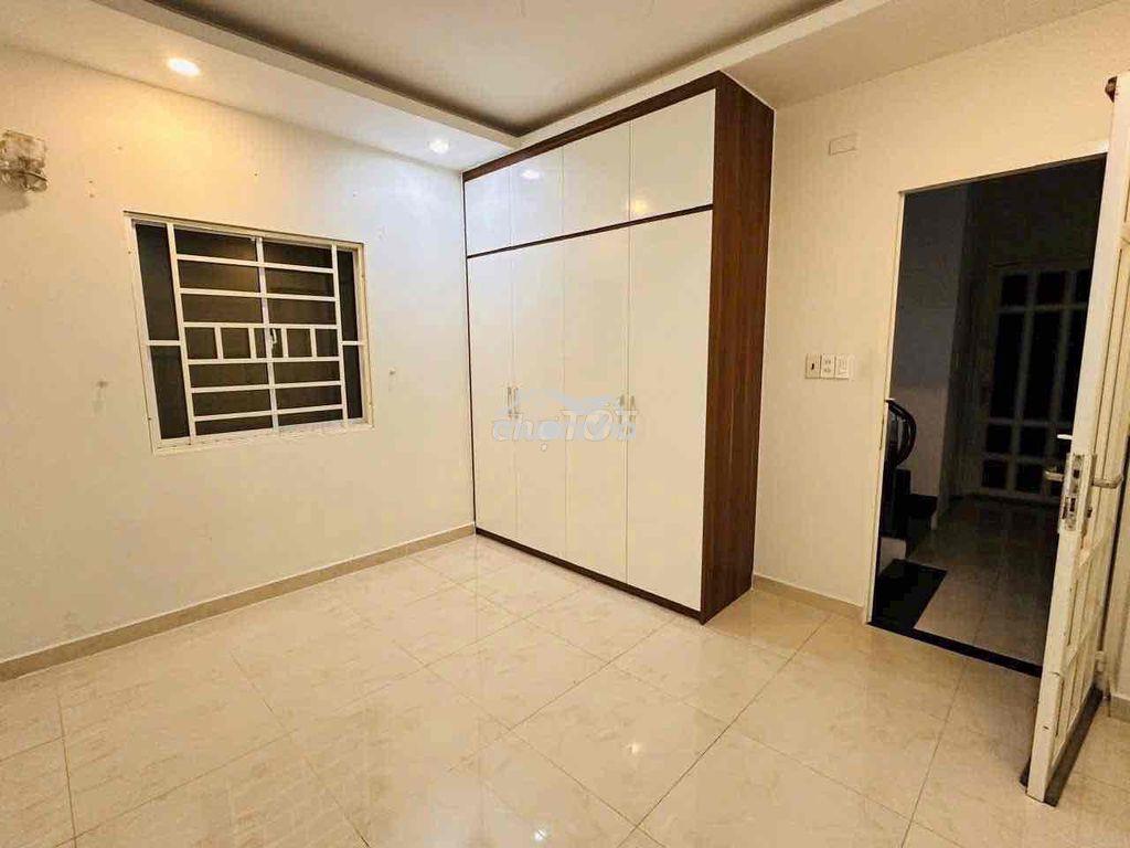 Cho thuê nhà full nội thất trêt 2 lầu sân thượng - 2