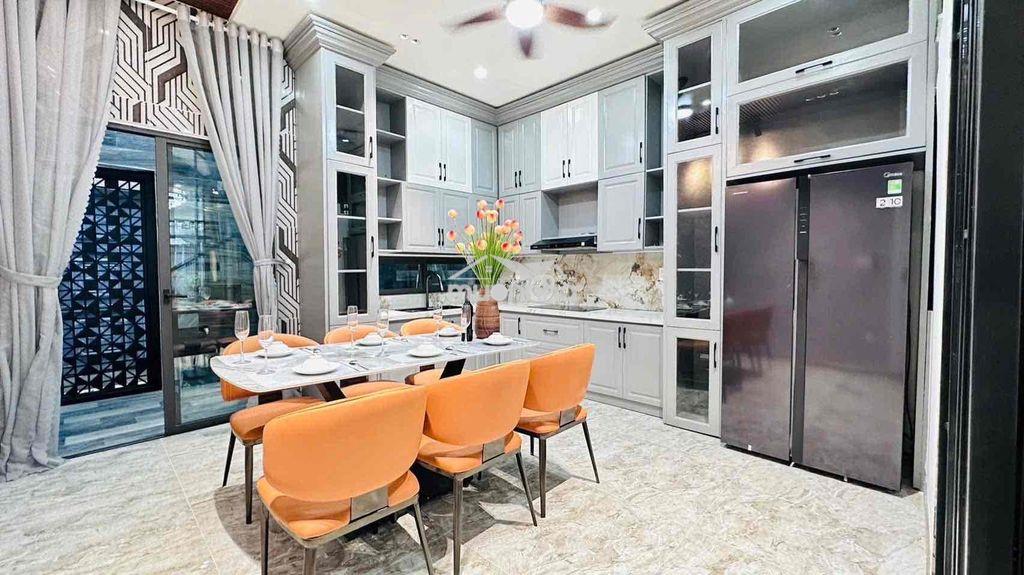 Nhà đẹp 3 tầng mặt tiền nguyễn huy tự - hoà minh - 4
