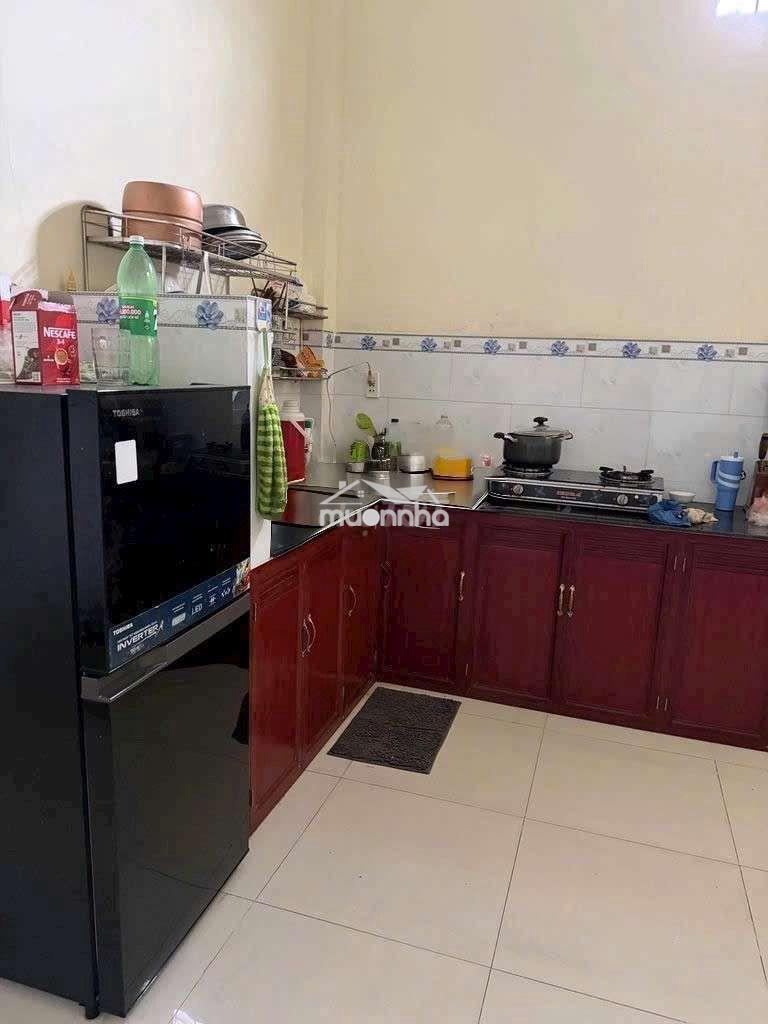Cho thuê nhà có nội thất gần ngã ba cây lơn phường đông hoà - 2
