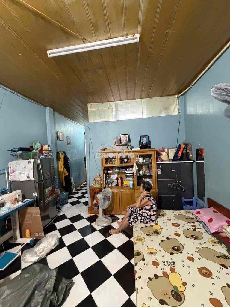 Nhà nát tân bình – giá chỉ 3,78 tỷ – đất đẹp 4,1m x 10,1m – tiện xây m