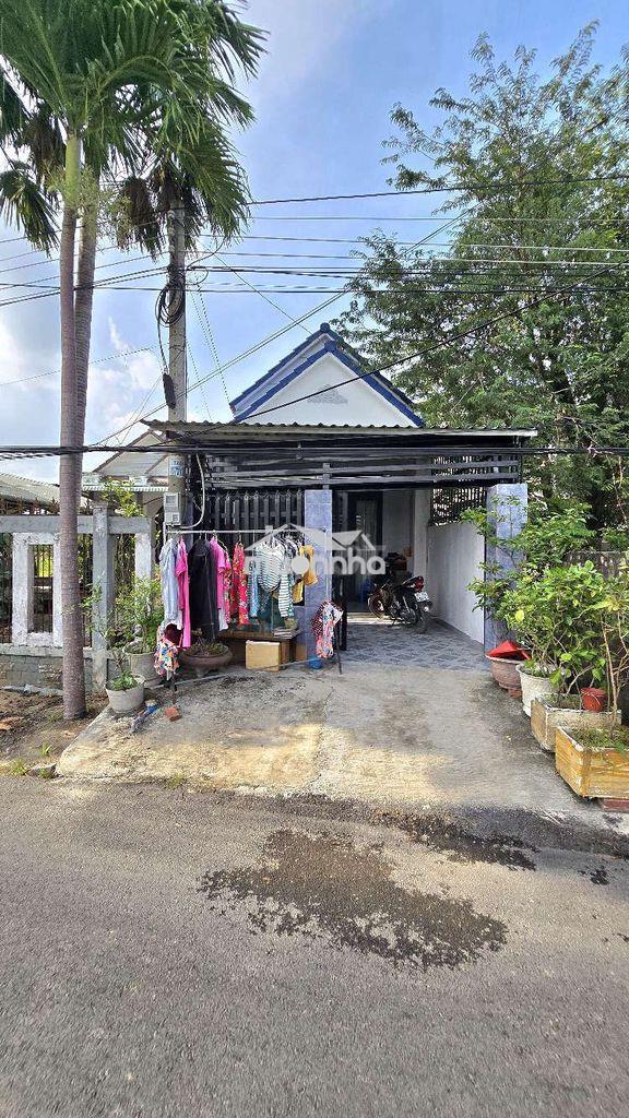 Nhà gần chợ bông vang giá rẻ