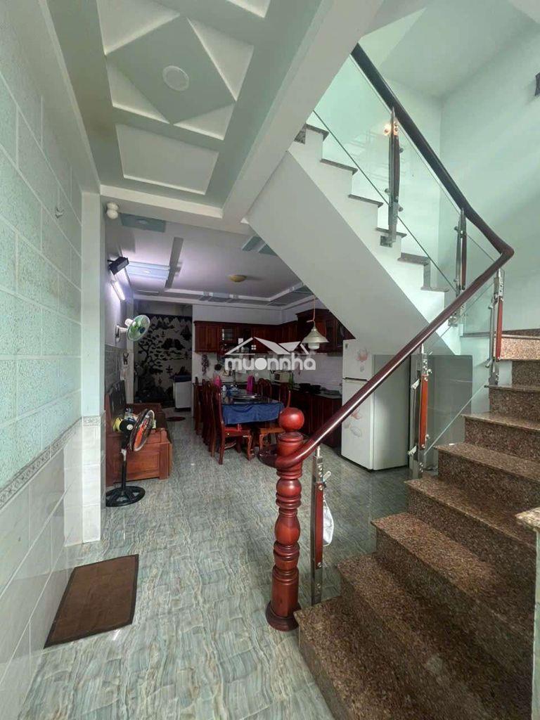 Cho thuê nhà 1/ nguyễn ảnh thủ dt 4x20 -1 lầu -3pn -3wc , sân xe hơi - 2
