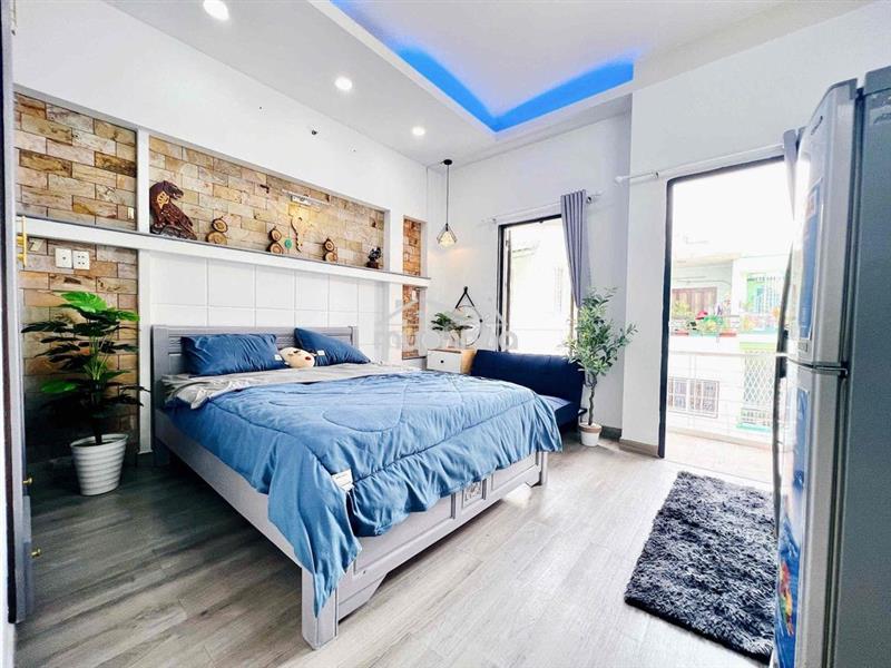 Cho thuê chdv 2pn - ban công full nội thất rộng 60m2 ngay phú nhuận