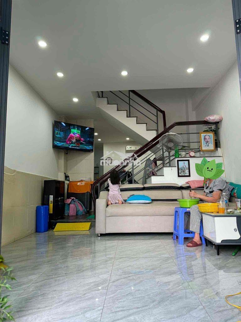 Mặt tiền kinh doanh cc ba tơ, p.7, q.8, dt: 4 x 11m, 1 lầu, giá 4 tỷ 2 - 2
