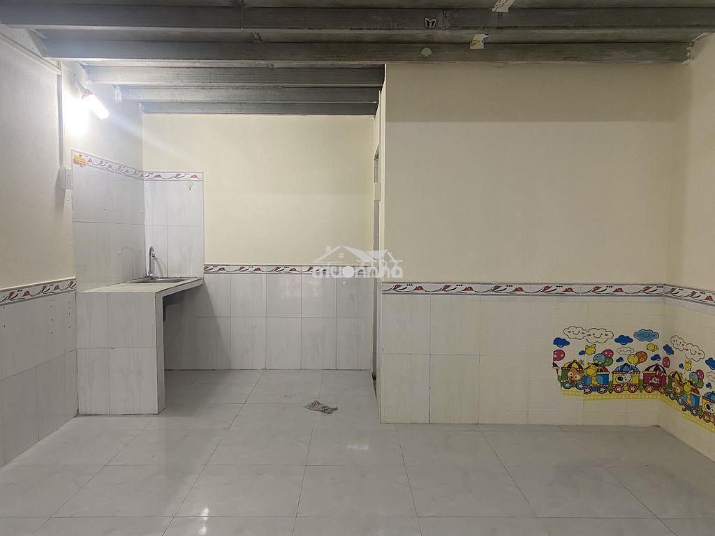 Nhà trọ sân vườn - 2