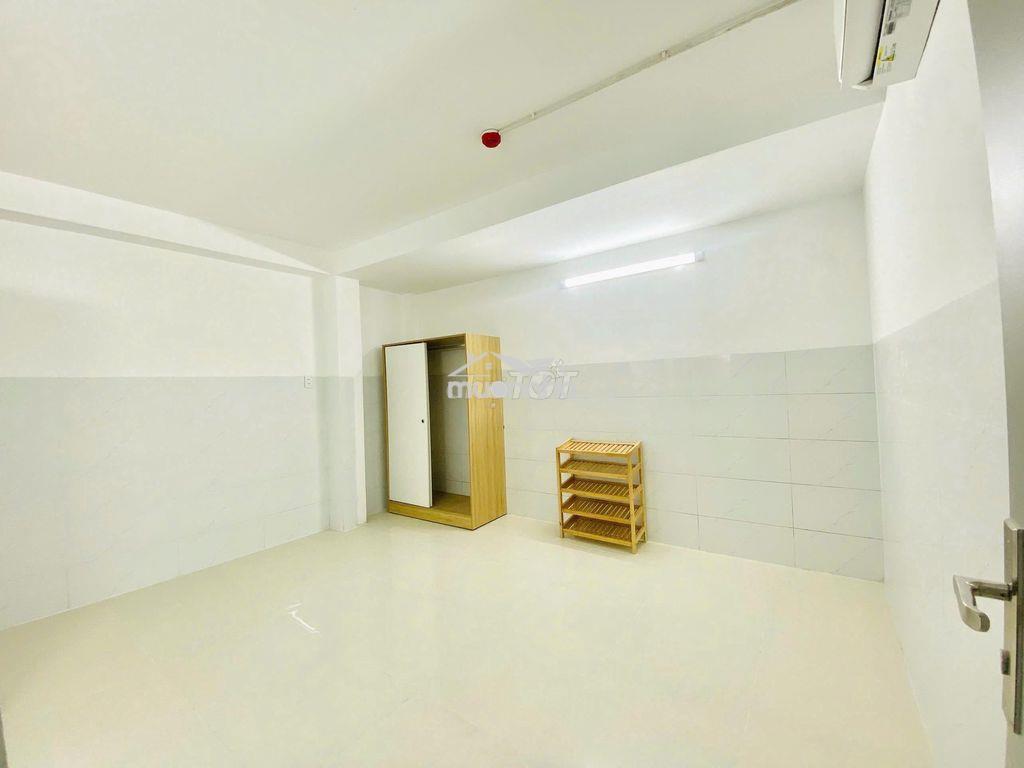 Cho thuê phòng chdv liên khu 4-5 - có máy lạnh - giá 28tr/tháng - 2