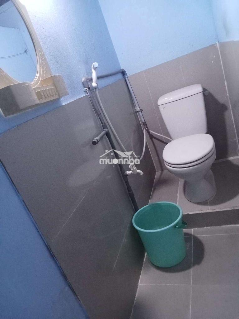 Cho thuê trọ 12m2 q8 - 3