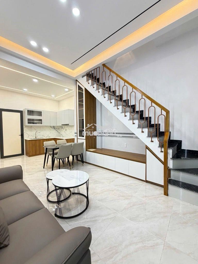 Tô hiệu - hoà bình - hẽm 8m- 2 tầng - full nội thất - 45m2 - 3