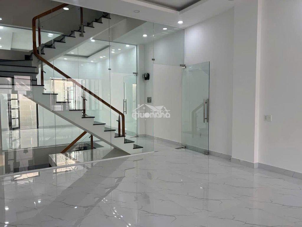 Cho thuê văn phòng tầng trệt (phòng sau) có wc riêng - 3