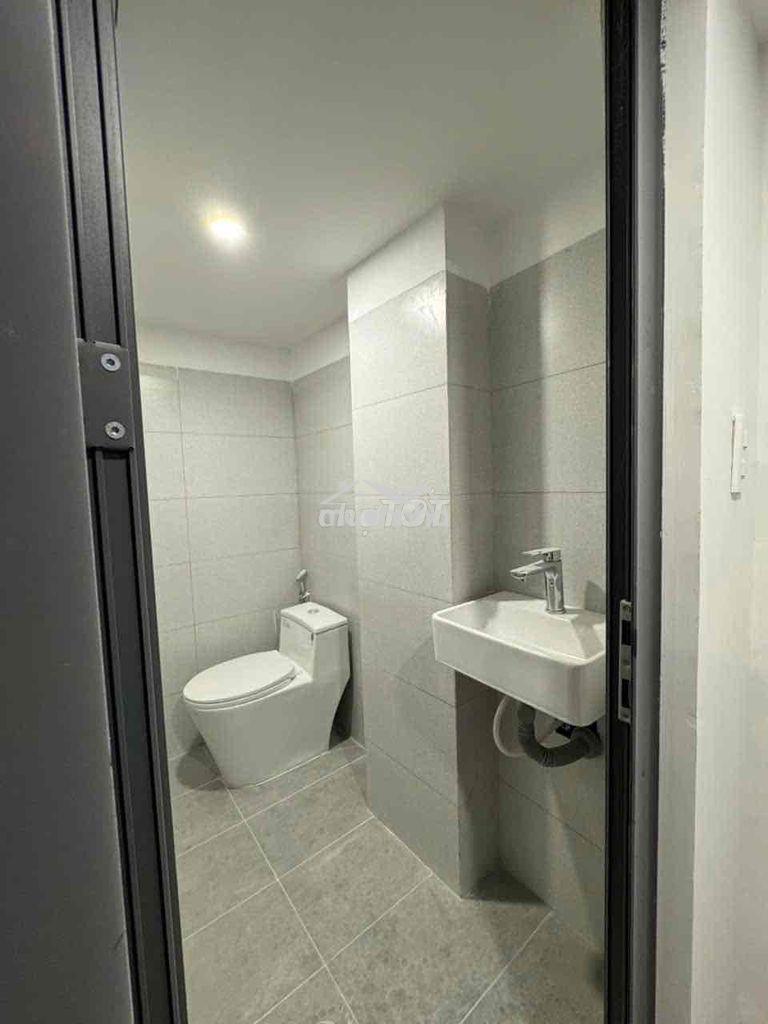 Chdv mới 100% thang máy, hầm xe rộng 20m2 full nt gò vấp giá 5.5tr/th - 2