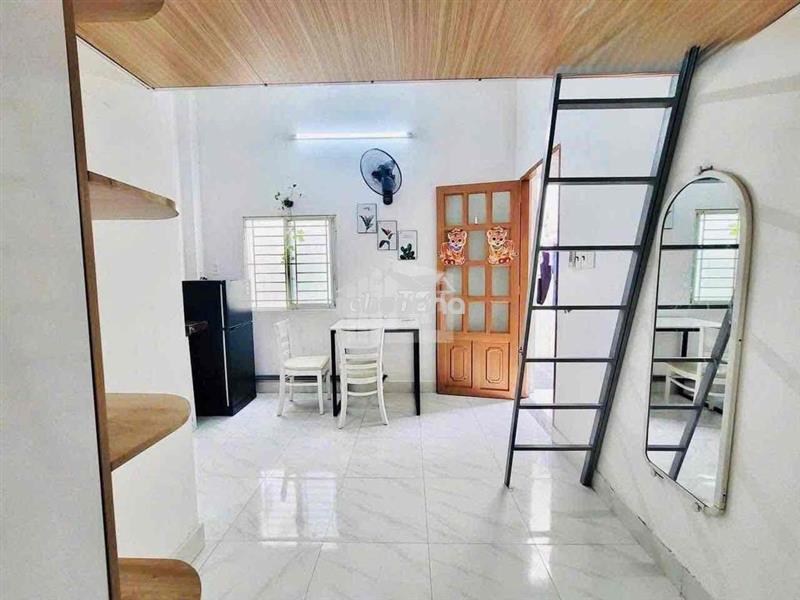 Căn hộ duplex ,full nội thất.