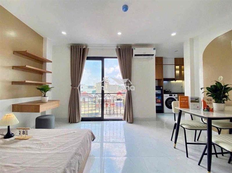 Studio rộng 35m2 bancol giá rẻ gần toà nhà viettel - quận 10