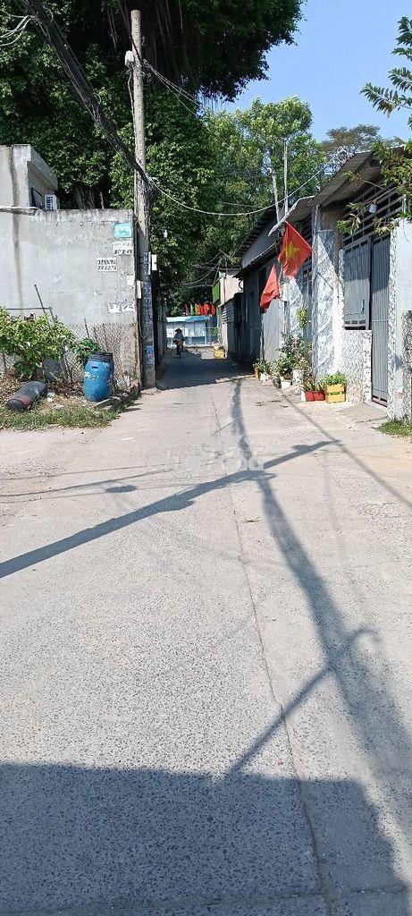 Cho thuê nhà hẻm xe hơi dt 4m x 18m