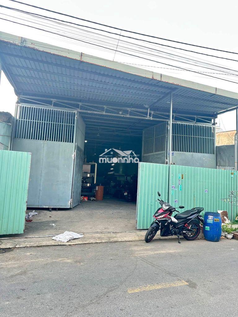 Cho thuê xưởng 300m tân đông hiệp có 3 pha gần ngã 3 ông xã