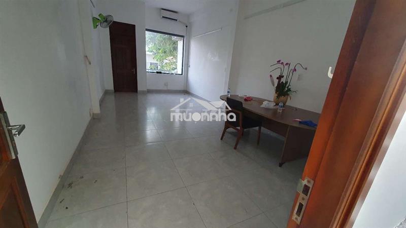 Gấp! cho thuê văn phòng gần đỗ xuân hợp