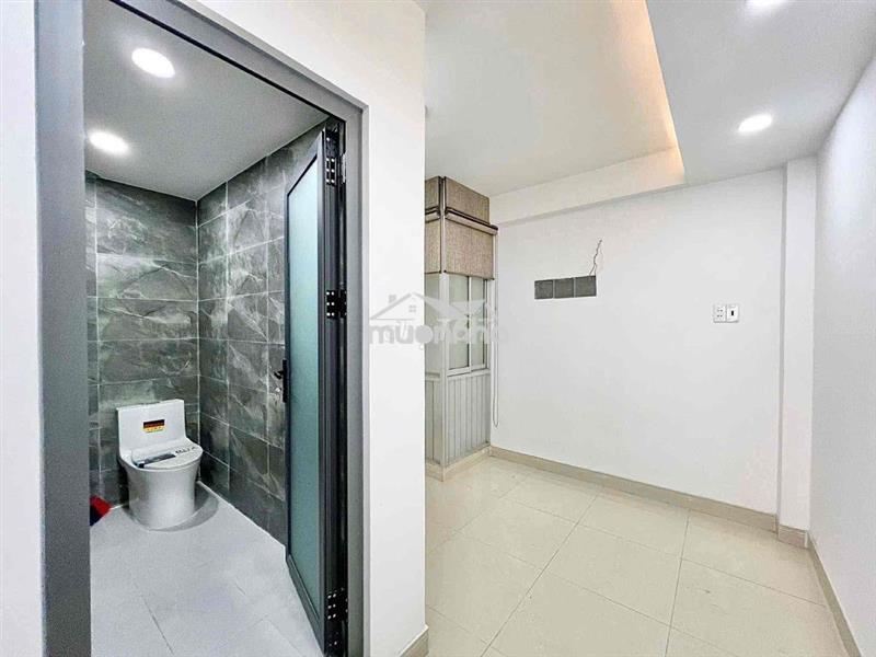 Phòng giá rẻ ngay trung tâm gò vấp phù hợp 1 người ở nhà vệ sinh riêng