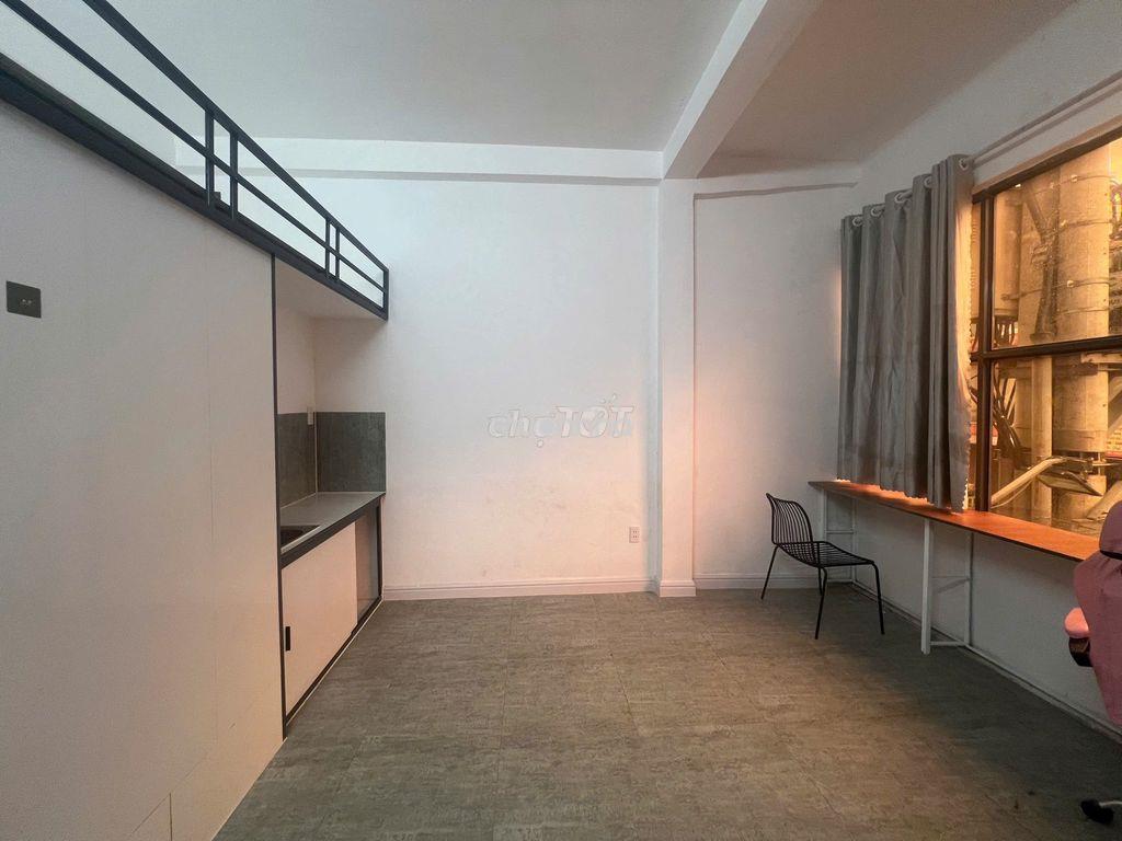 Cho thuê căn hộ ban công full nội thất gần chợ tân định quận 1 - 3