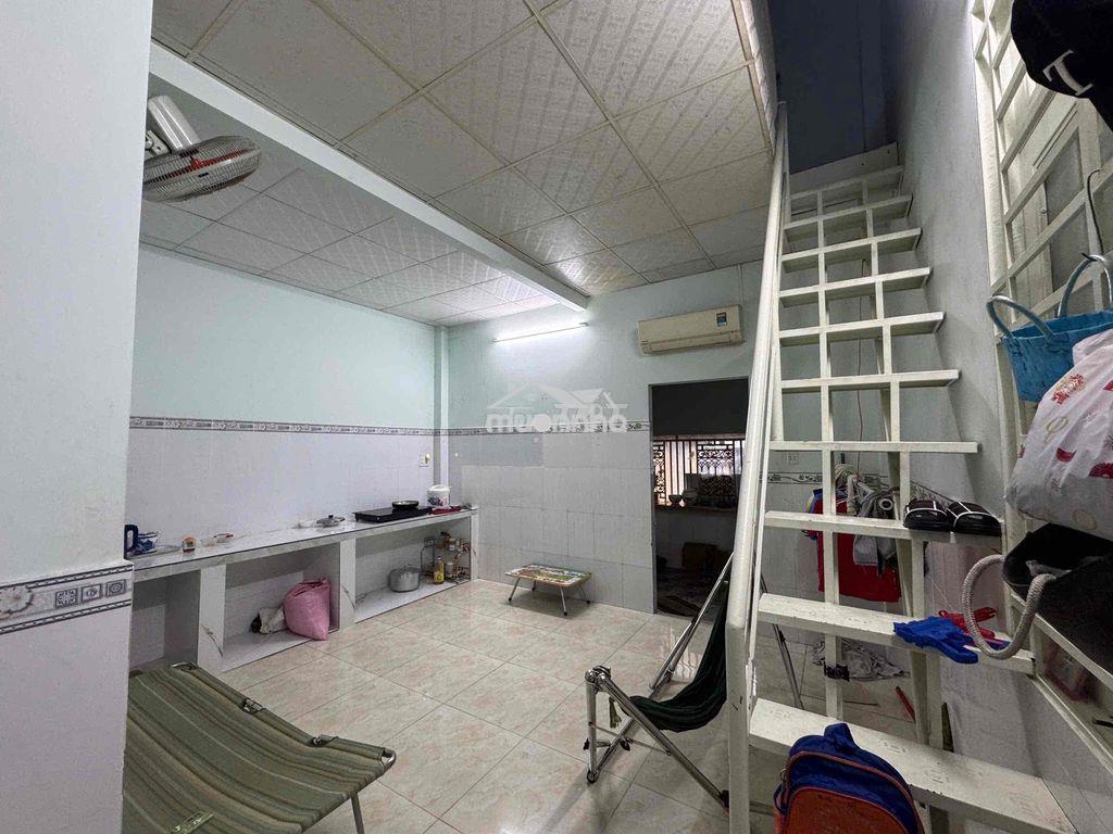 Cho thuê nhà nguyên căn – hẻm xe hơi 803 huỳnh tấn phát, quận - 4