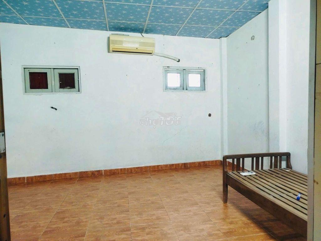 2 mặt hẻm trước sau quang trung - ô tô tới cửa - tặng sân 20m2 riêng - 2