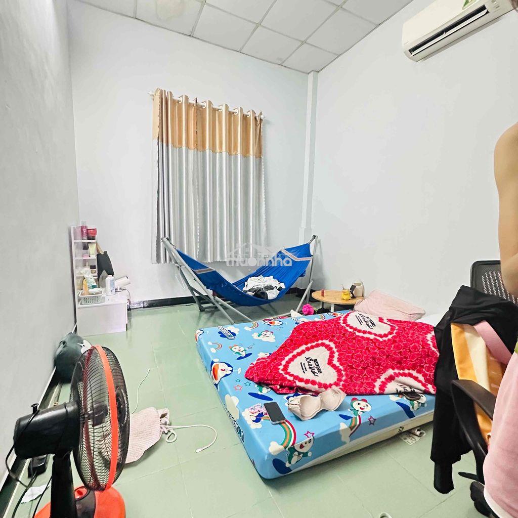 Nhà cho thuê nguyên căn ngang 3,2-14m 1 trệt 1 lầu 2 p ngủ .2wc - 4
