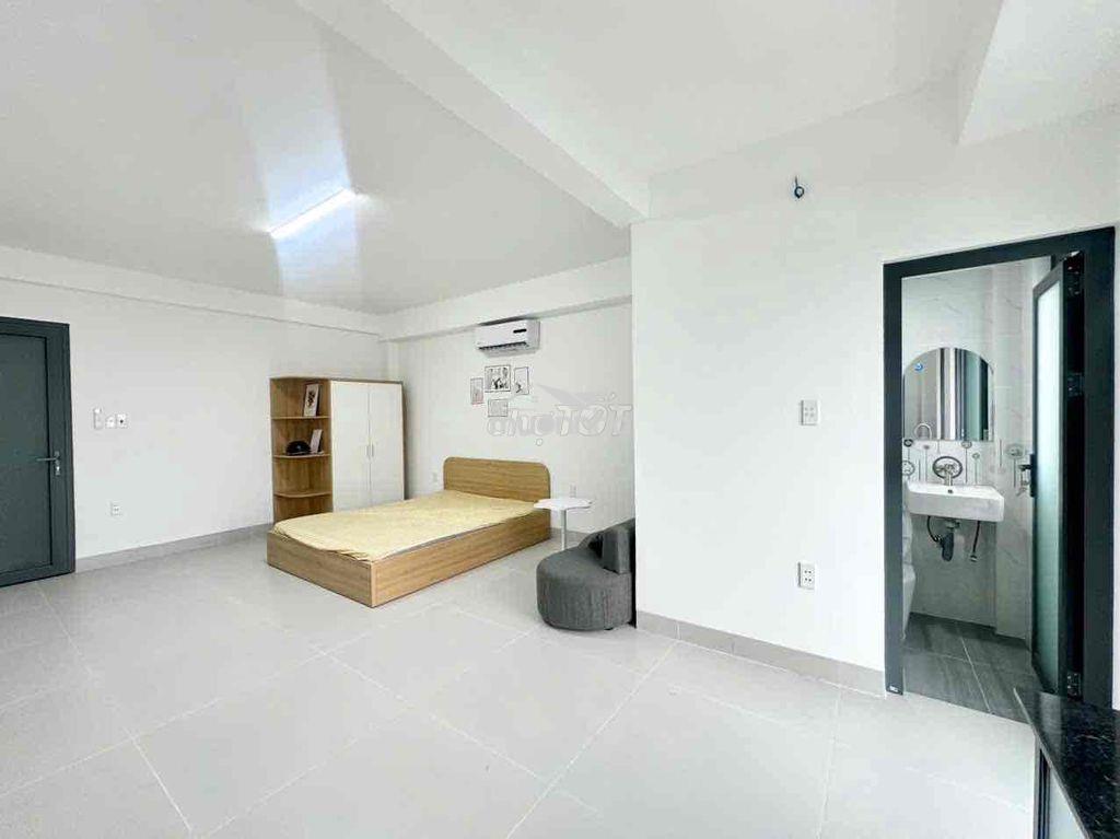 Studio ban công phòng rộng full nội thất nằm gần đh văn lang - 2
