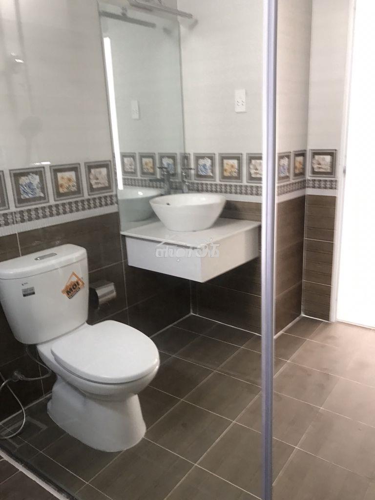 Cho thuê tầng 2 50m2 giá 6tr - 4