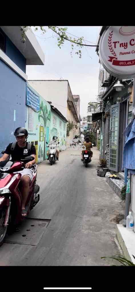 Chỉ: 2,2 t.ỷ 🔥p3 bình thạnh - hẻm xe hơi thông 🚘 20m2 , 1 trệt, 1 lững