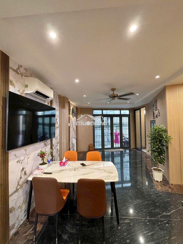 Cho thuê nhà nguyên căn cách mạng tháng 8 phường 11 quận 3 - 4