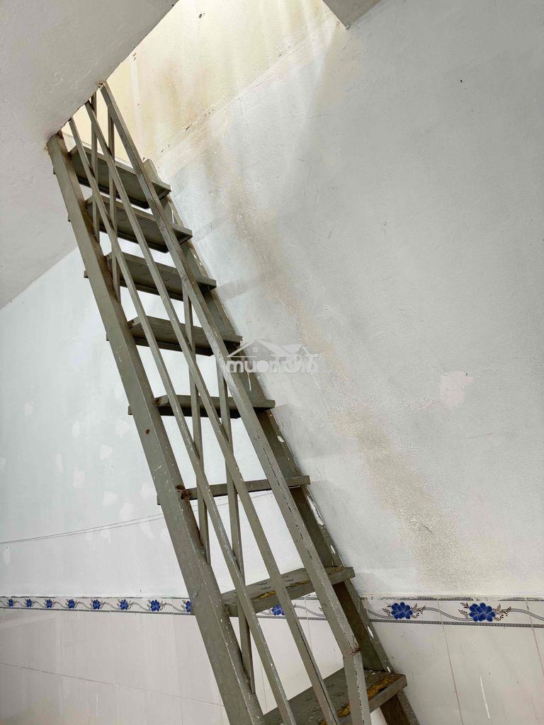 Khu trọ hai chị em vừa trống 1 phòng có gác đúc - 4