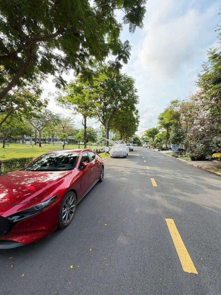Đất nền view công viên kdc khang điền giá 5.6 tỷ