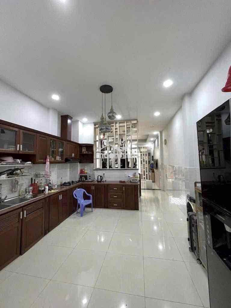 Nhà 1 trệt 2 lầu - đường lê văn việt - hiệp phú q.9 cũ ( gần vincom ) - 3