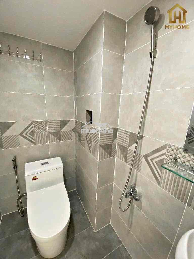 1 phòng cuối cửa sổ trời giá 3tr tại ngã tư gò mây , lê trọng tấn phò - 4