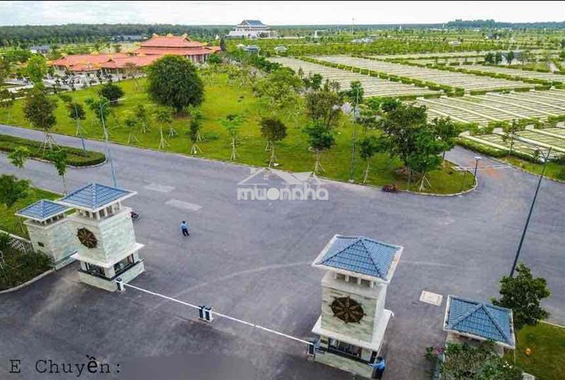 Gấp bán cặp đất mộ khu m2 sát cổng - giá tốt thương lượng trực tiếp